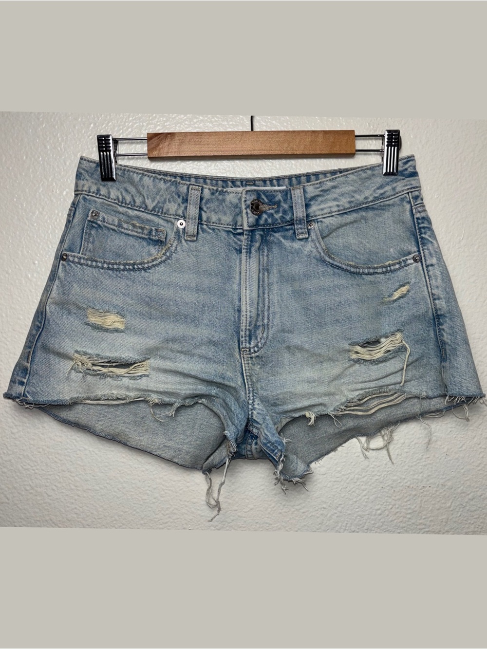 Garage denim festival cut off shorts distressed woman's size 5/27 light wash